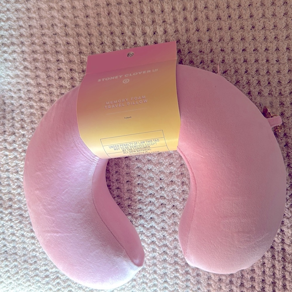 Stoney Clover neck pillow